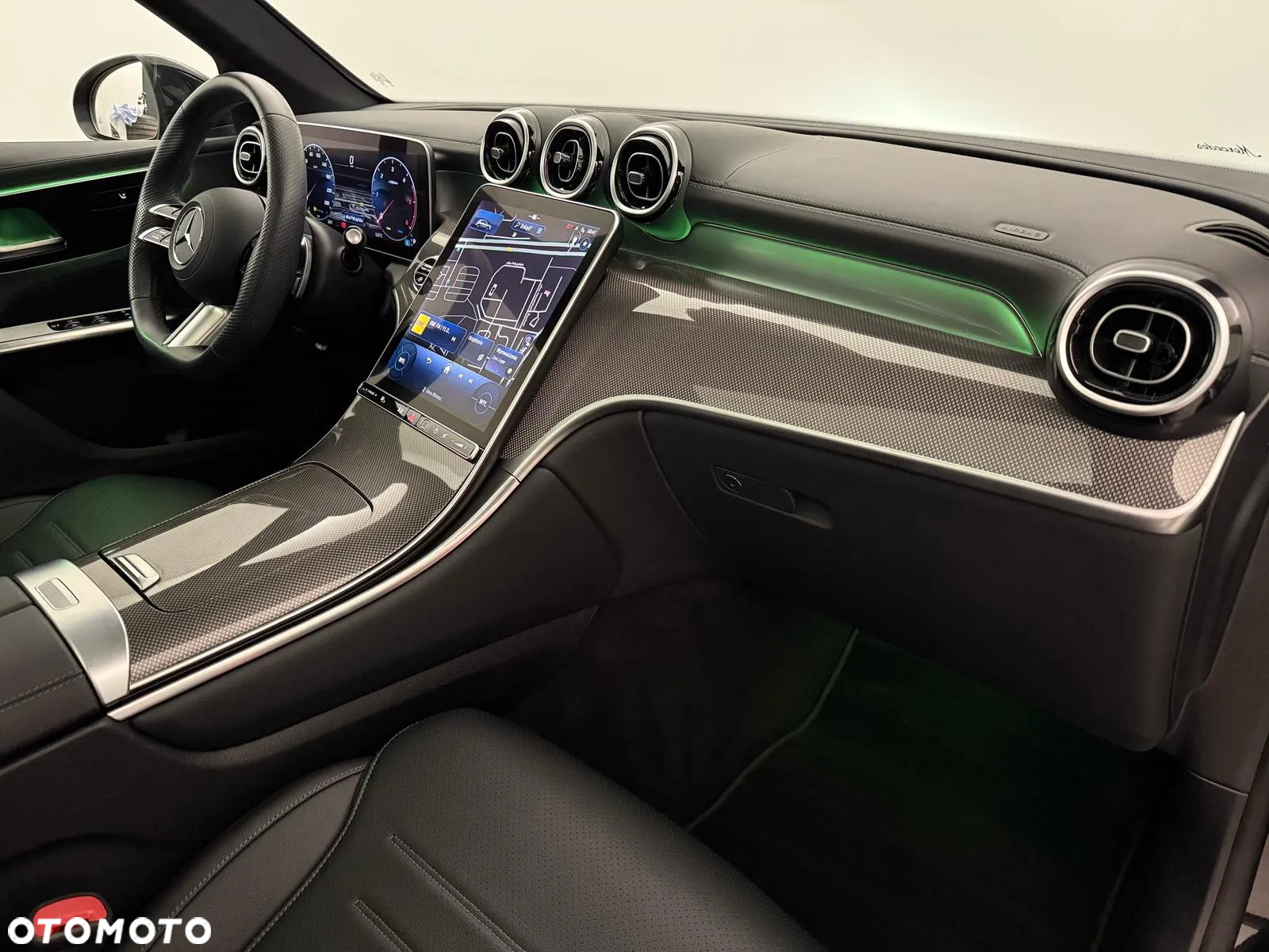 Mercedes-Benz GLC - 16