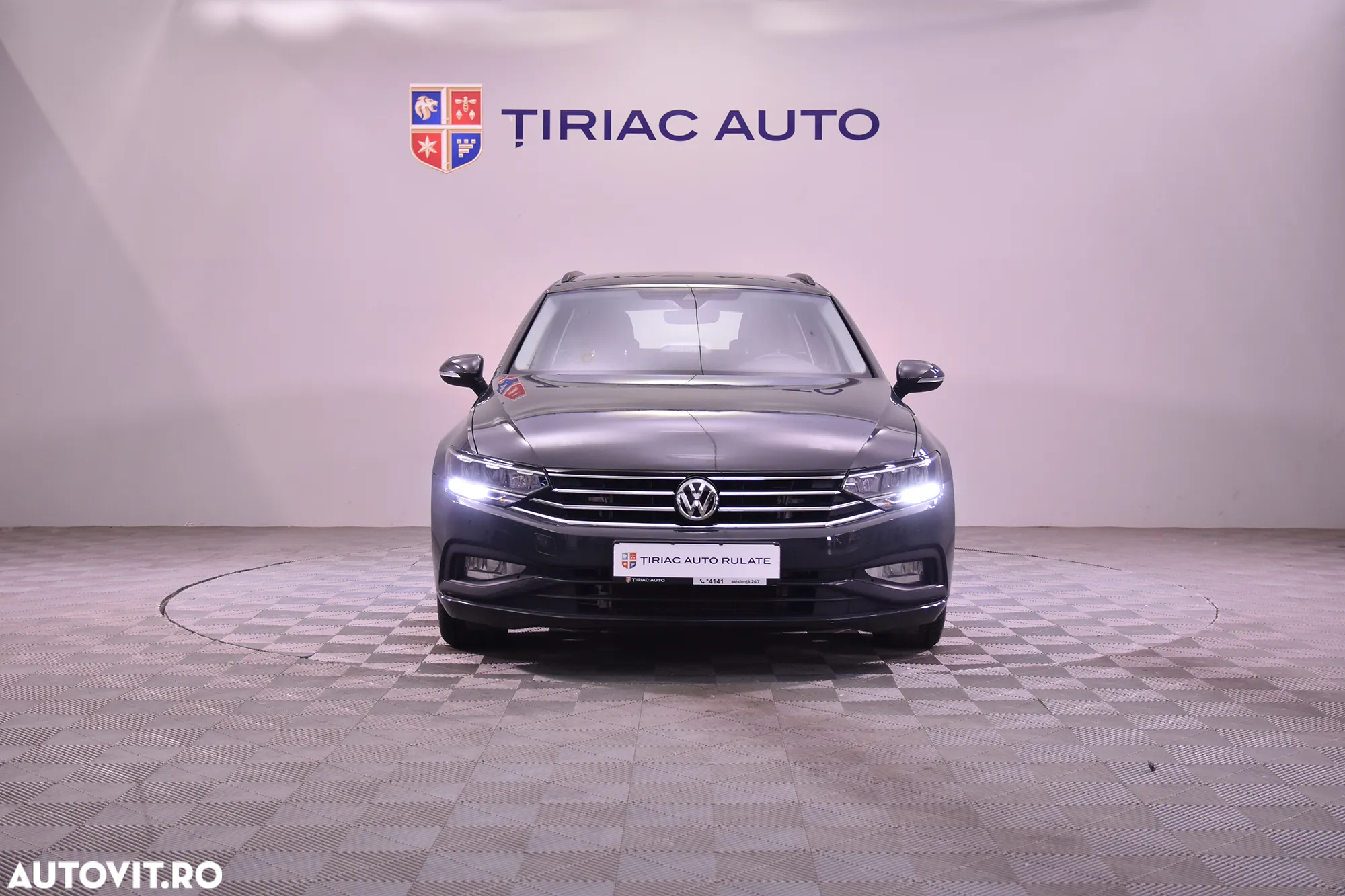 Volkswagen Passat - 8