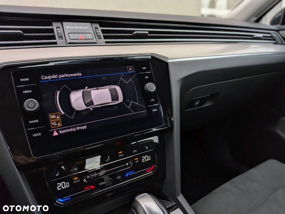 Volkswagen Passat 1.5 TSI EVO Elegance DSG - 35