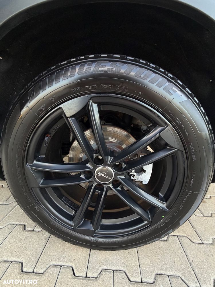 Mercedes-Benz GLC 200 4MATIC 9G-TRONIC - 24
