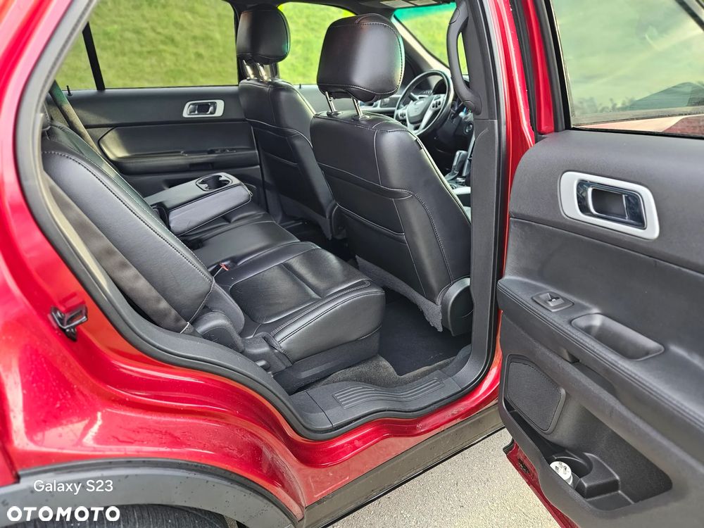 Ford Explorer - 17