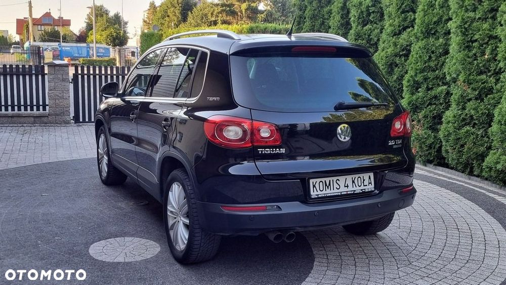 Volkswagen Tiguan - 4