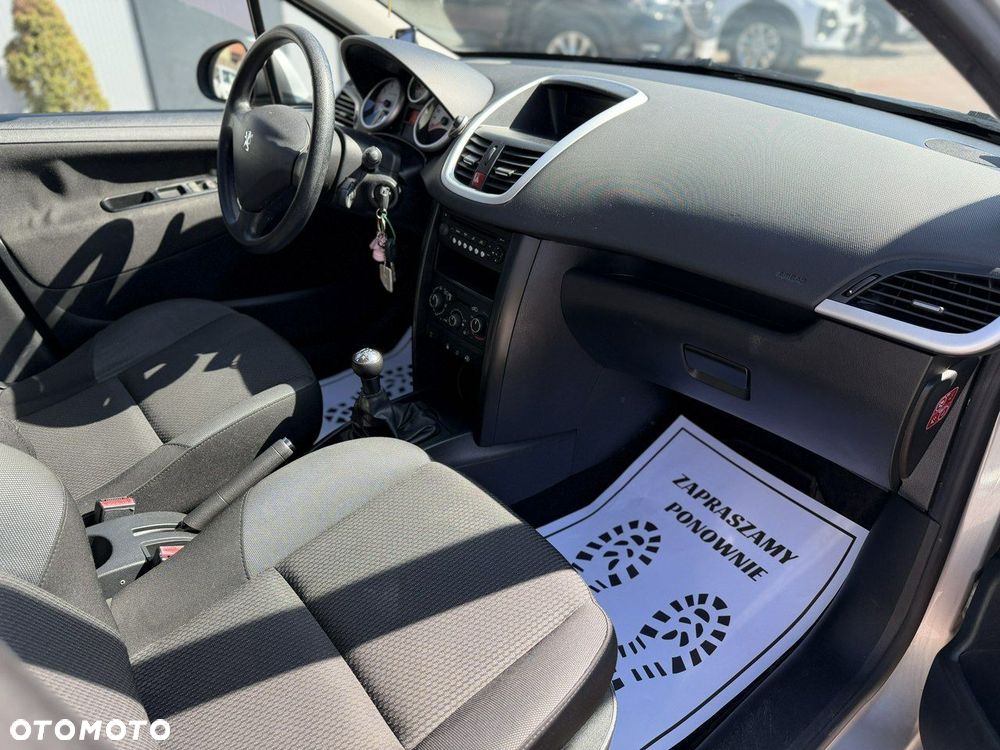 Peugeot 207 1.4 Trendy - 26