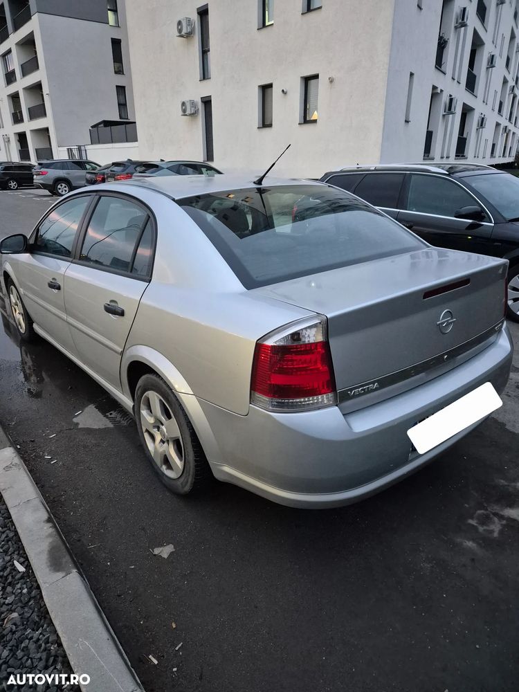 Opel Vectra 1.9 CDTI Essentia - 4