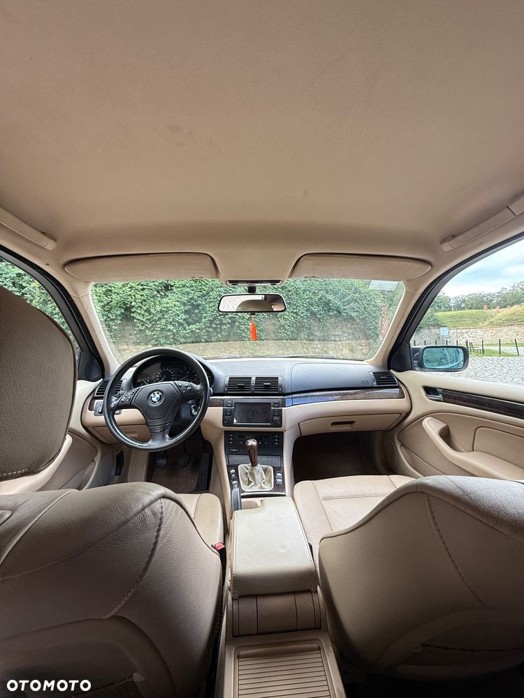 BMW Seria 3 320i - 11