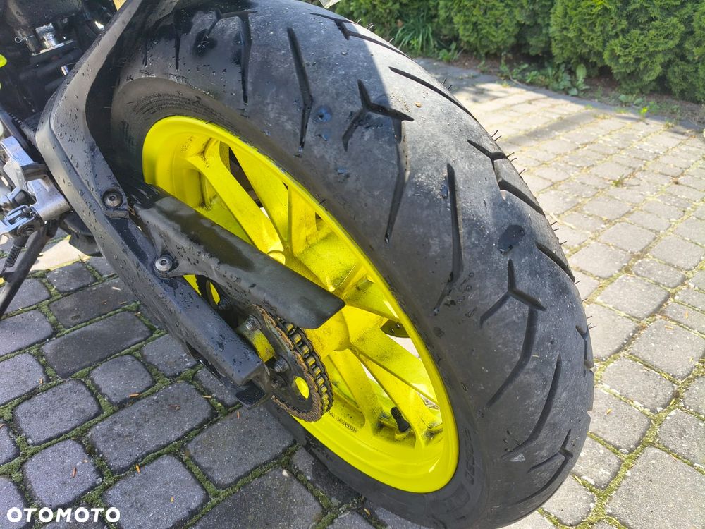 Yamaha MT - 7