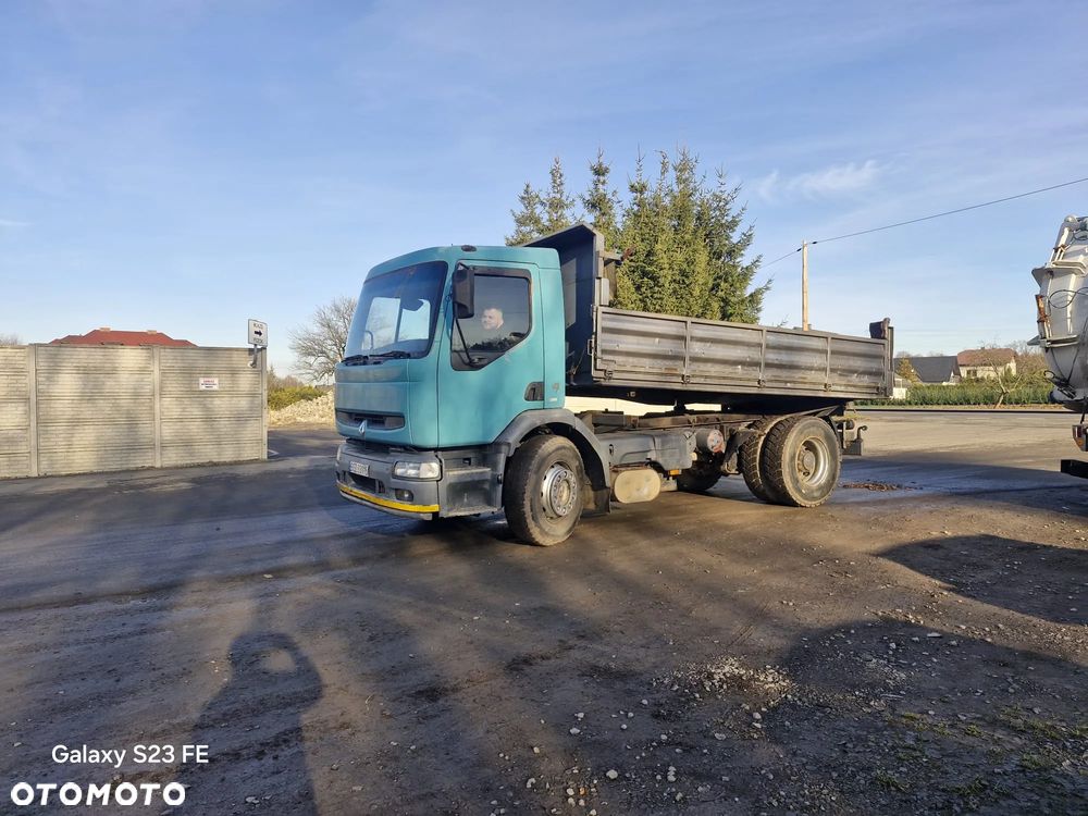 Renault PREMIUM - 28