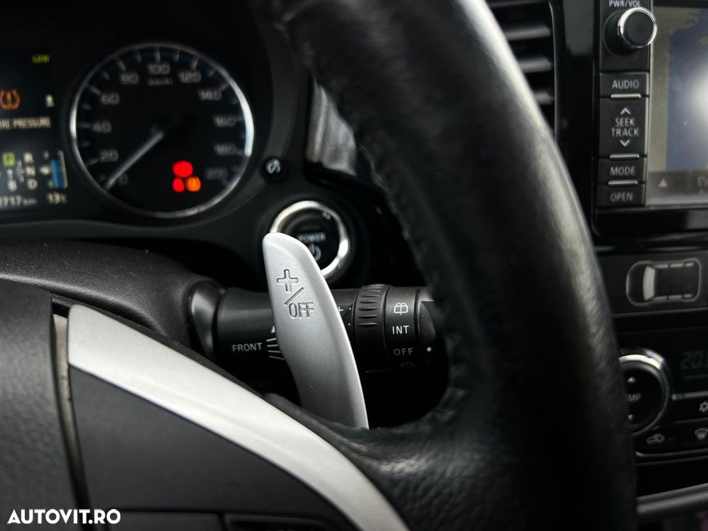 Mitsubishi Outlander - 24