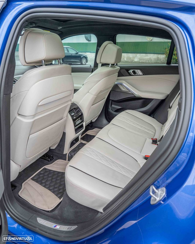 BMW X6 M50i - 19
