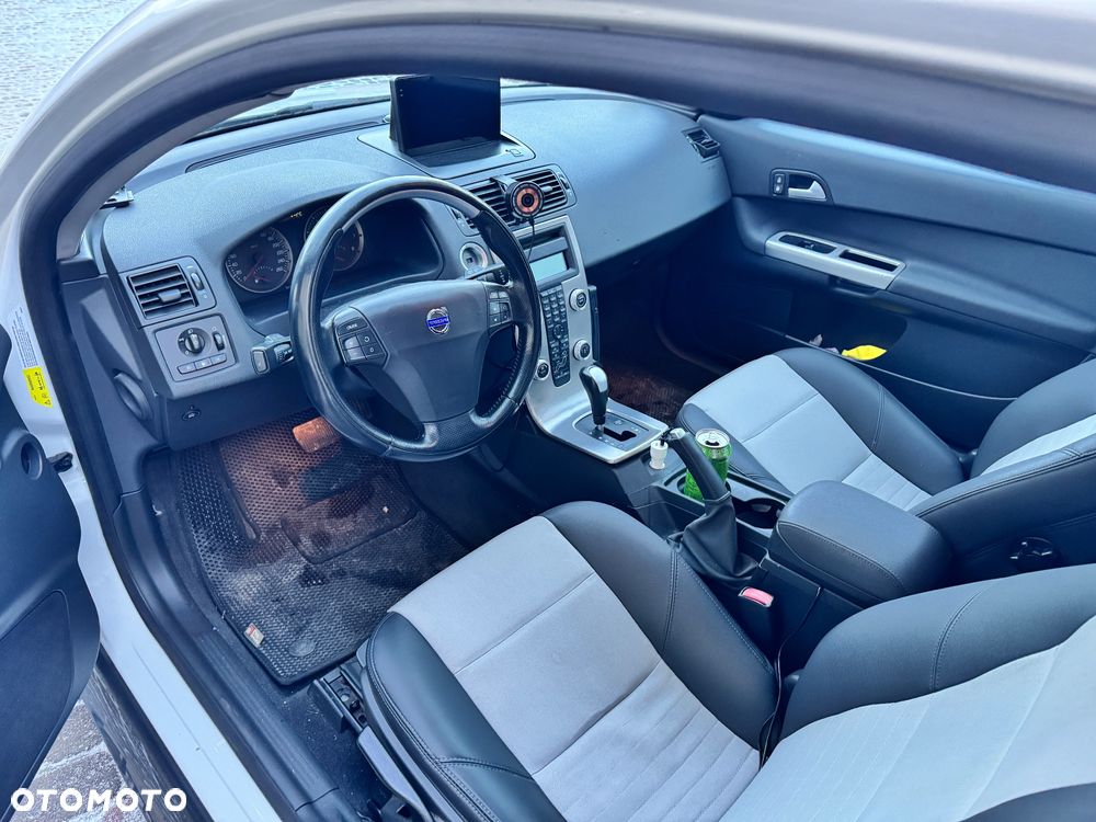 Volvo C30 T5 Momentum - 9