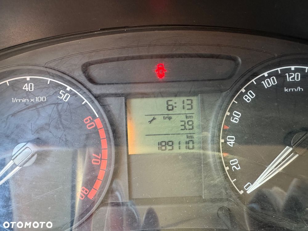 Skoda Fabia 1.4 16V Joy - 10