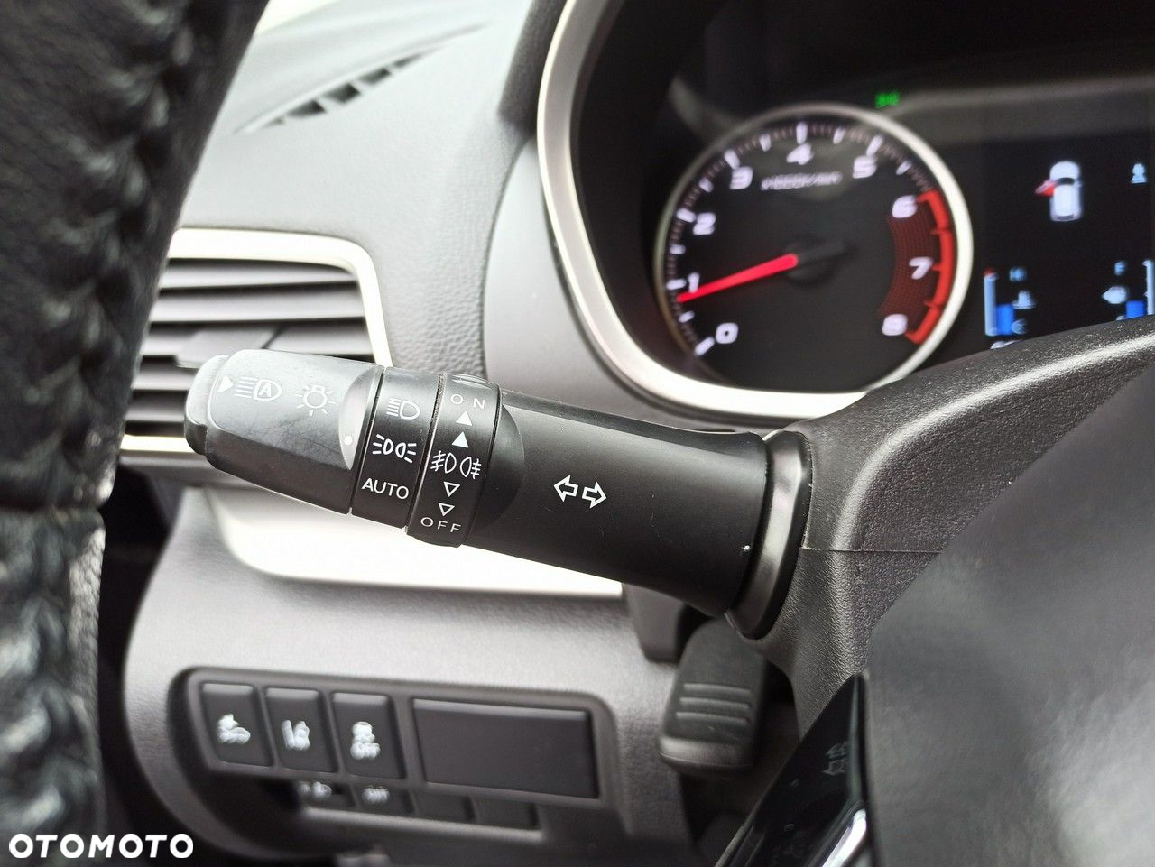 Mitsubishi Eclipse Cross - 24