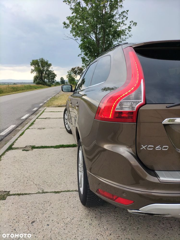 Volvo XC 60 D4 Drive-E Momentum - 10