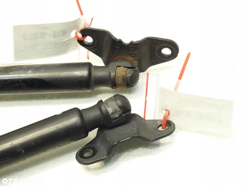 SIŁOWNIK KLAPY BAGAŻNIKA VW TOURAN 1T3 LIFT 1T0827550H - 6