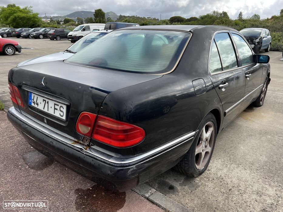 Mercedes W210 E230 ano 1997 para peças - 2