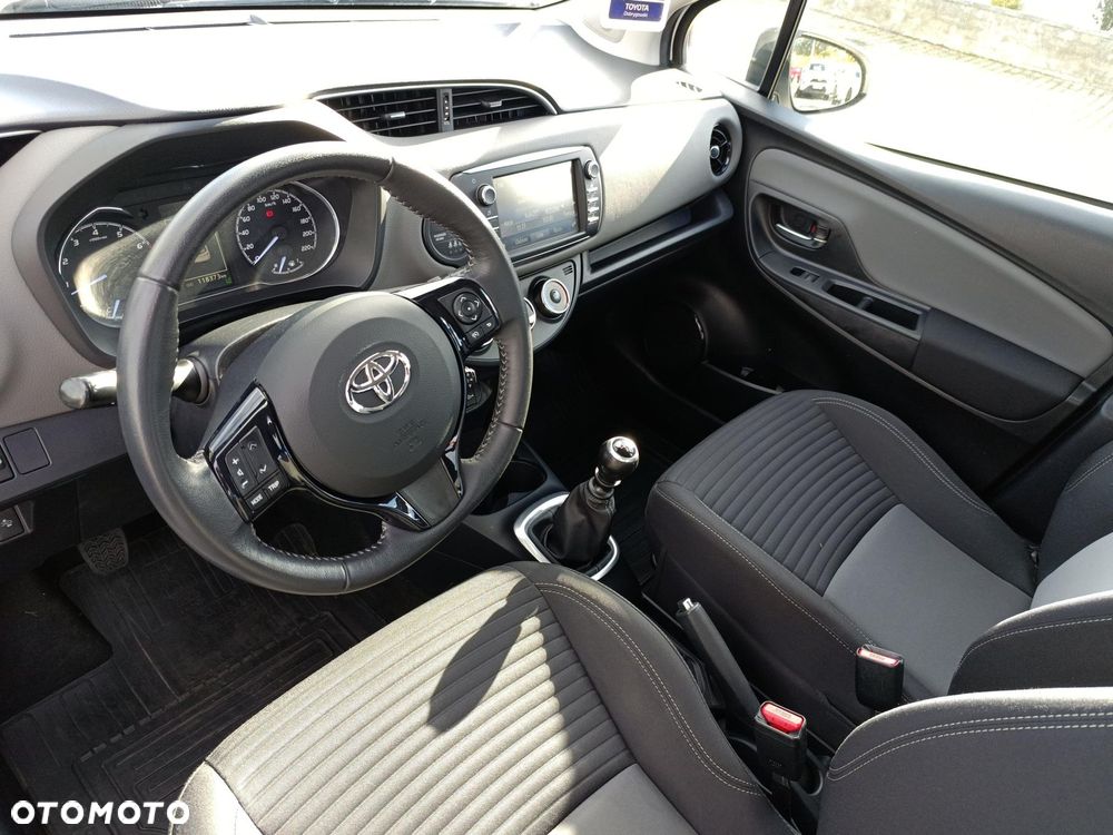 Toyota Yaris - 9
