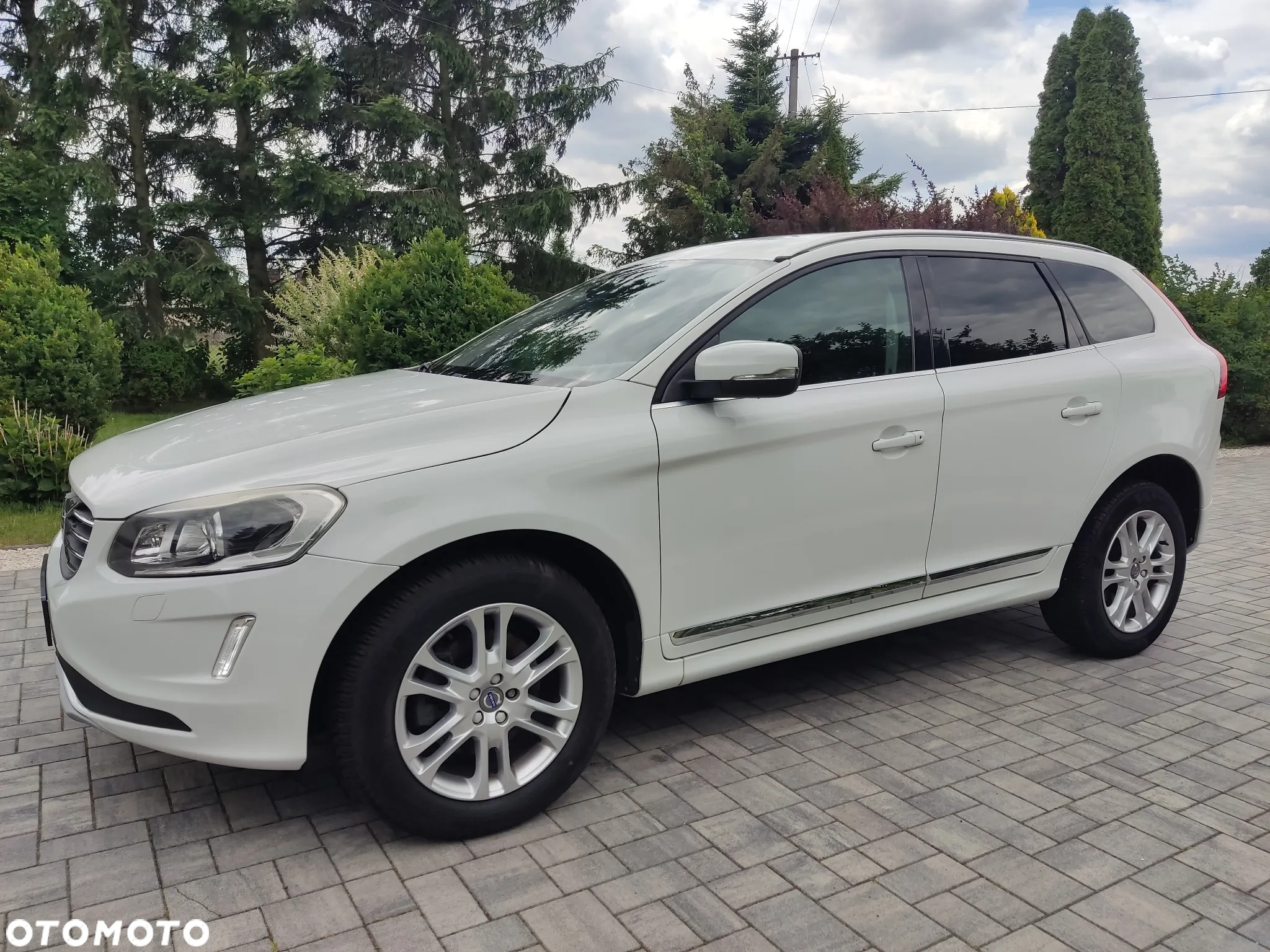 Volvo XC 60 D3 Drive-E Momentum - 14