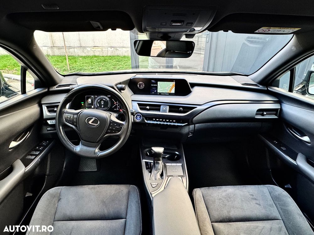 Lexus UX 250h Amazing Edition - 7