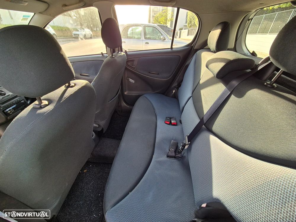 Toyota Yaris 1.0 In-Pack - 12
