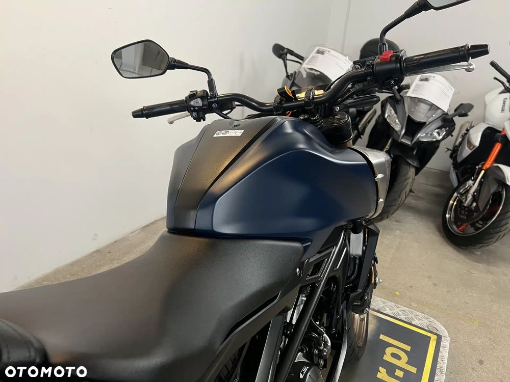 Honda CB - 21