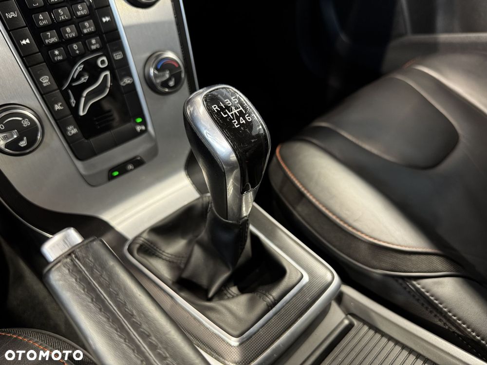 Volvo V40 - 23