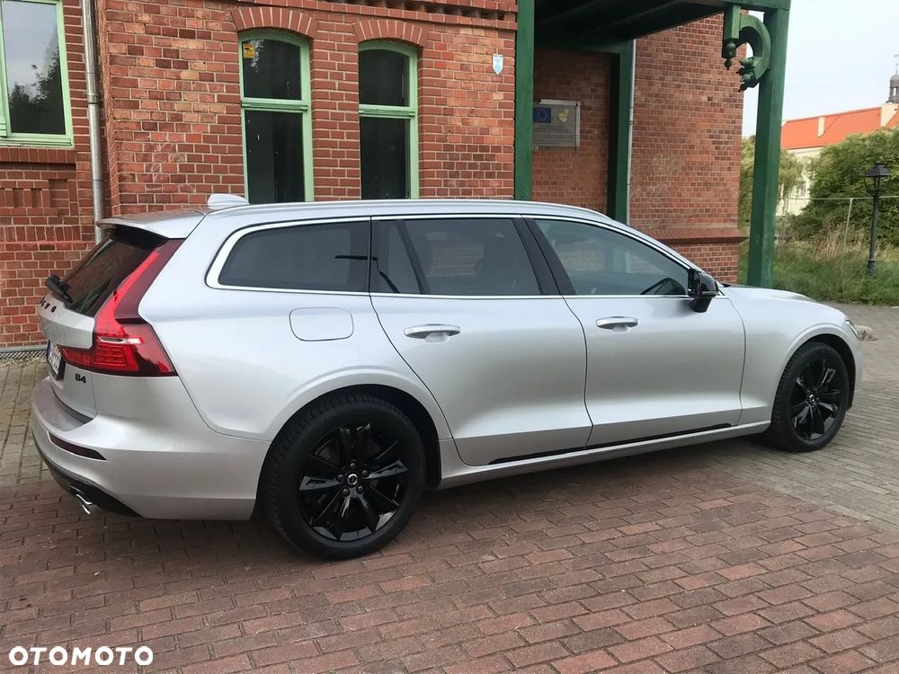 Volvo V60 ver-b4-d-momentum - 14
