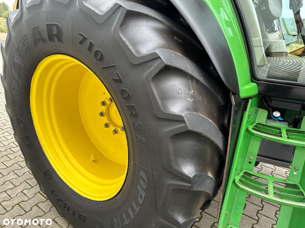 John Deere 6920s - 20