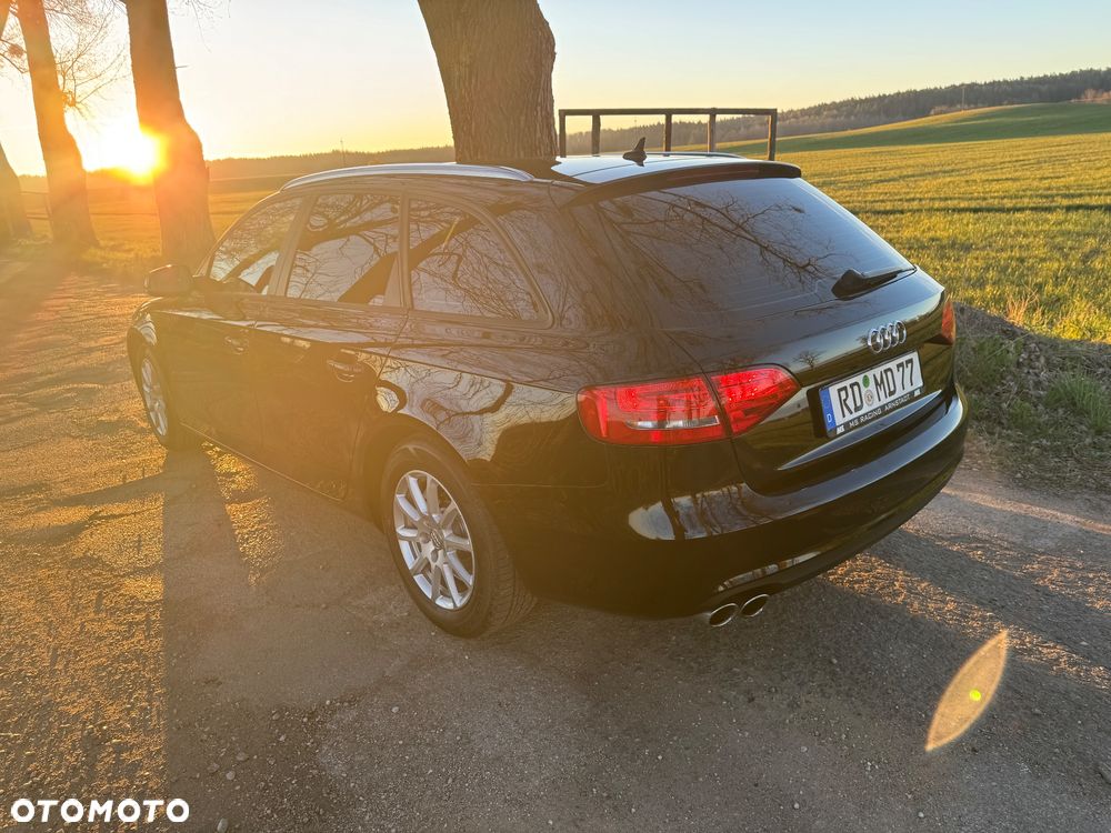 Audi A4 Avant 2.0 TDI ultra - 8