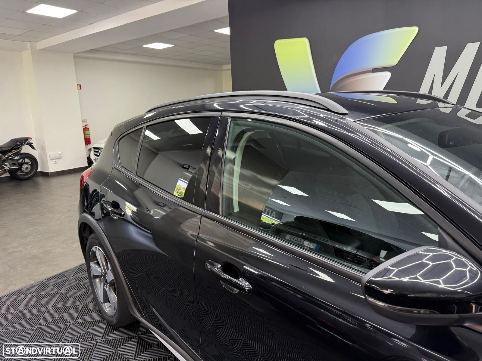 Ford Focus 1.0 EcoBoost Titanium - 7