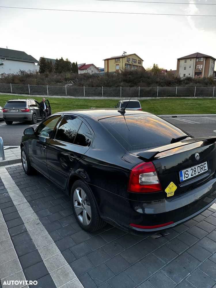 Skoda Octavia 2.0 TDI RS DSG - 4