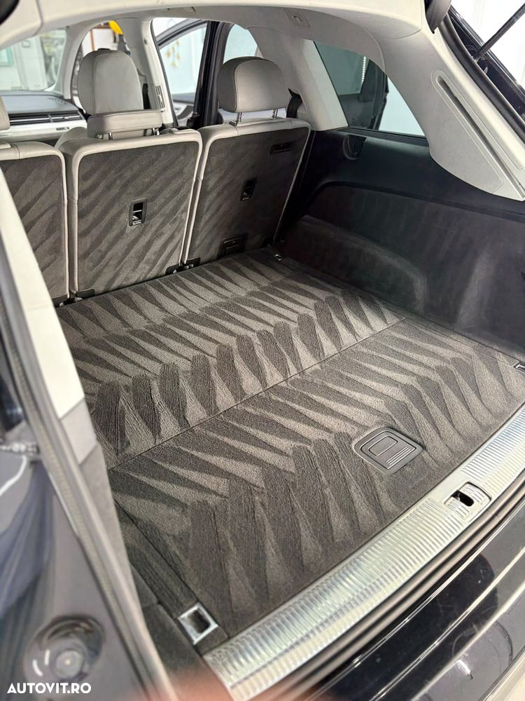 Audi Q7 - 40