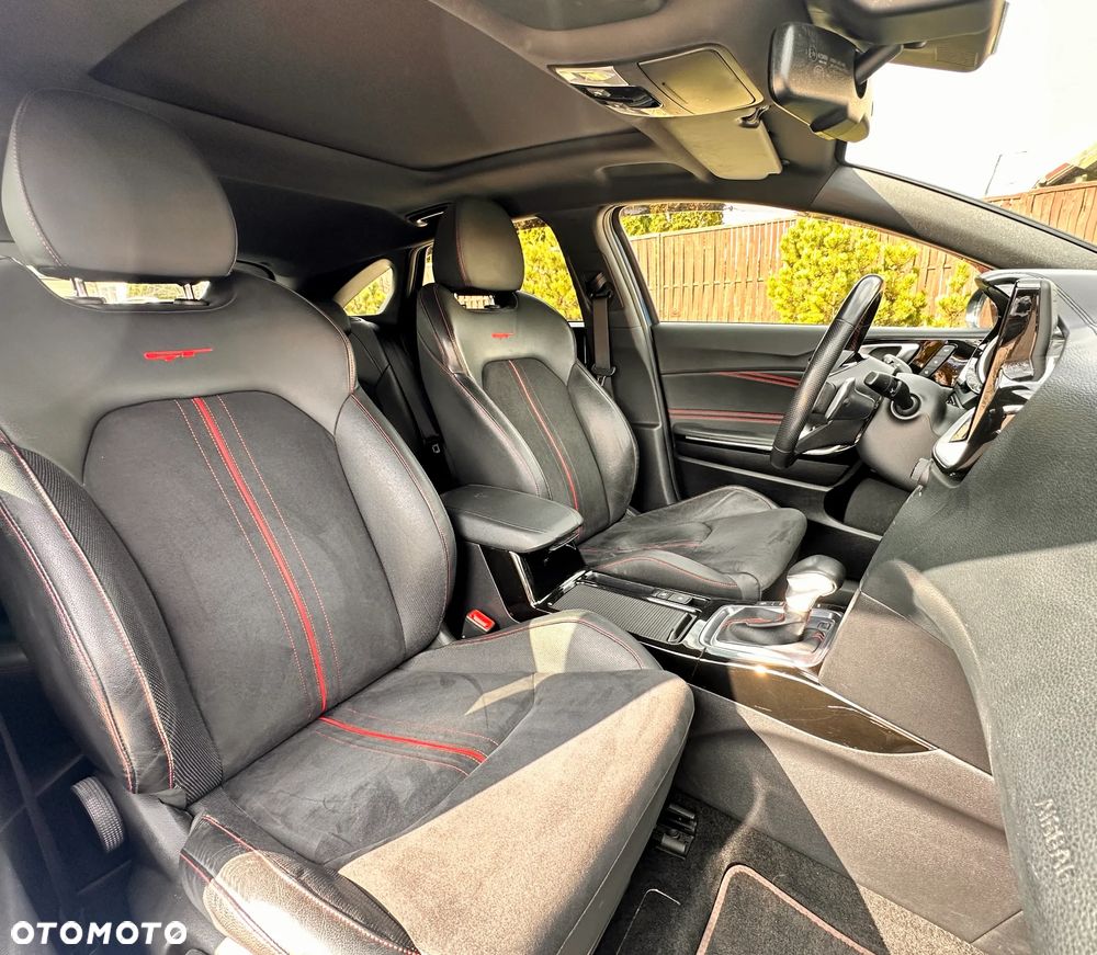 Kia ProCeed 1.6 T-GDI GT DCT - 27