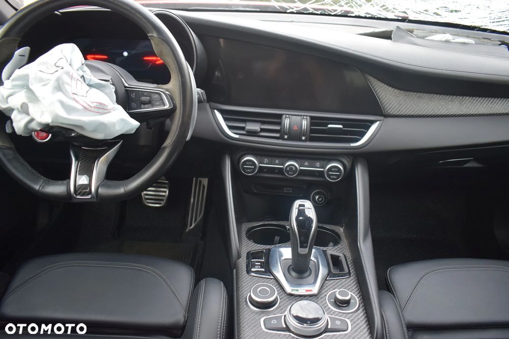 Alfa Romeo Giulia - 13
