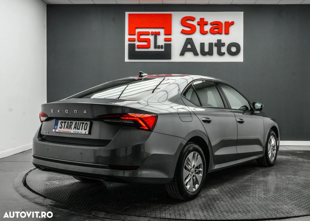 Skoda Octavia 2.0 TDI DSG Style - 6