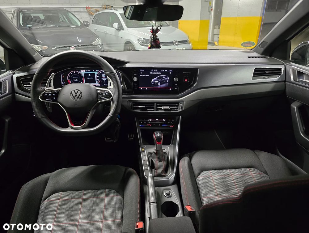 Volkswagen Polo 2.0 TSI GTI DSG - 11