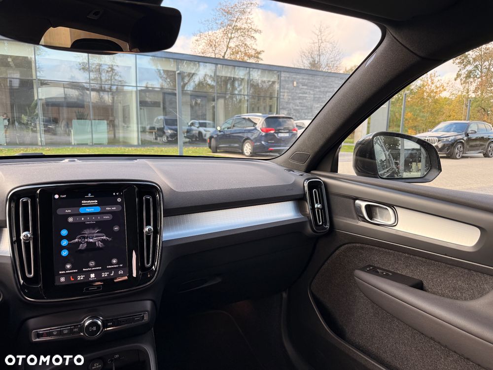 Volvo XC 40 B5 B AWD Ultimate Dark - 18
