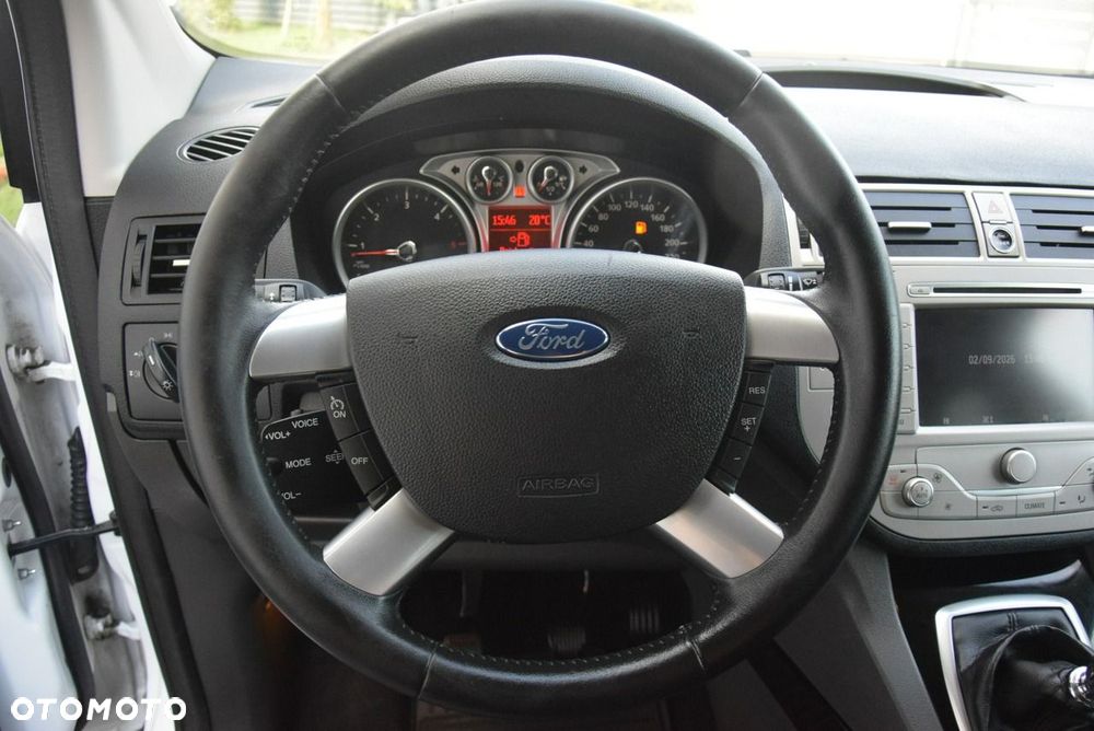 Ford Kuga 2.0 TDCi 4x4 Titanium - 22
