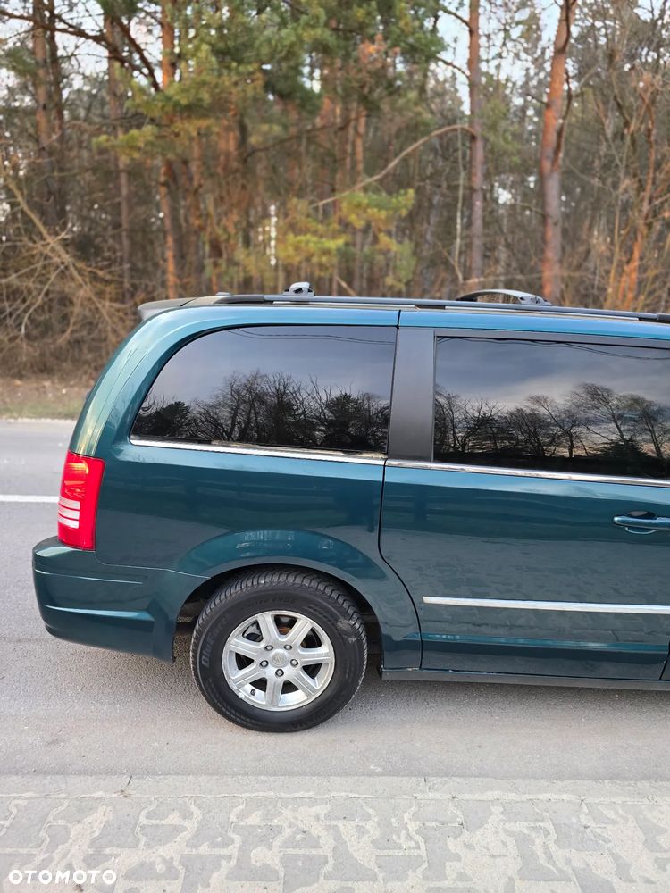 Chrysler Grand Voyager - 12