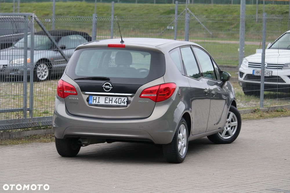 Opel Meriva - 9