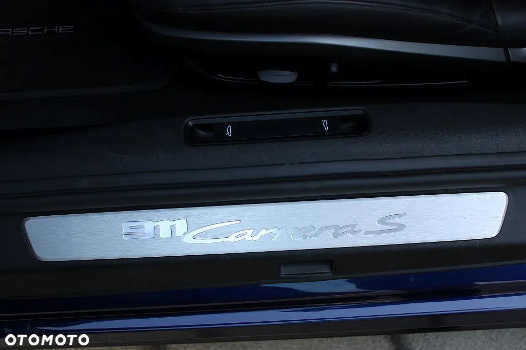 Porsche 911 Carrera S - 18
