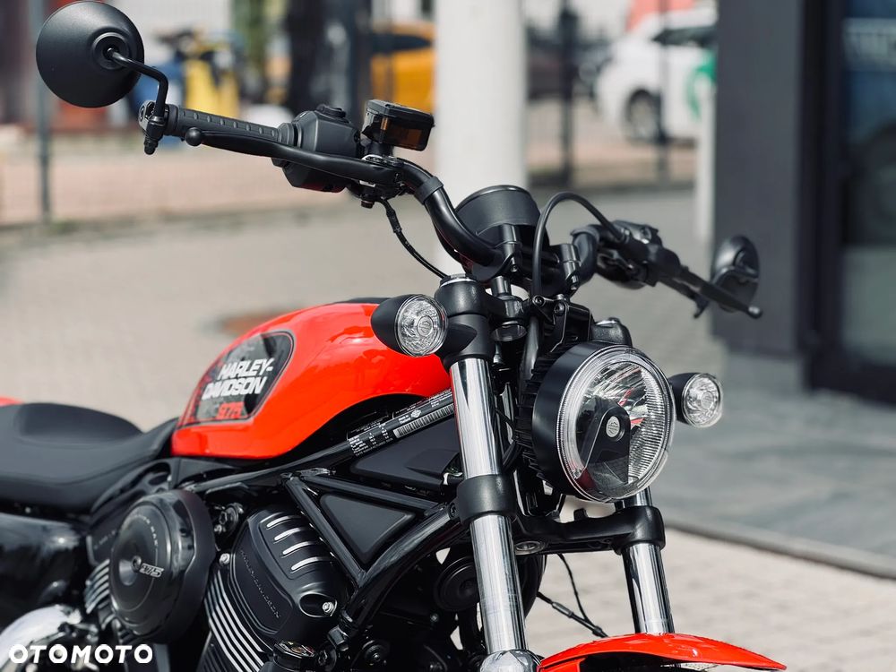Harley-Davidson Sportster Nightster 975 - 6