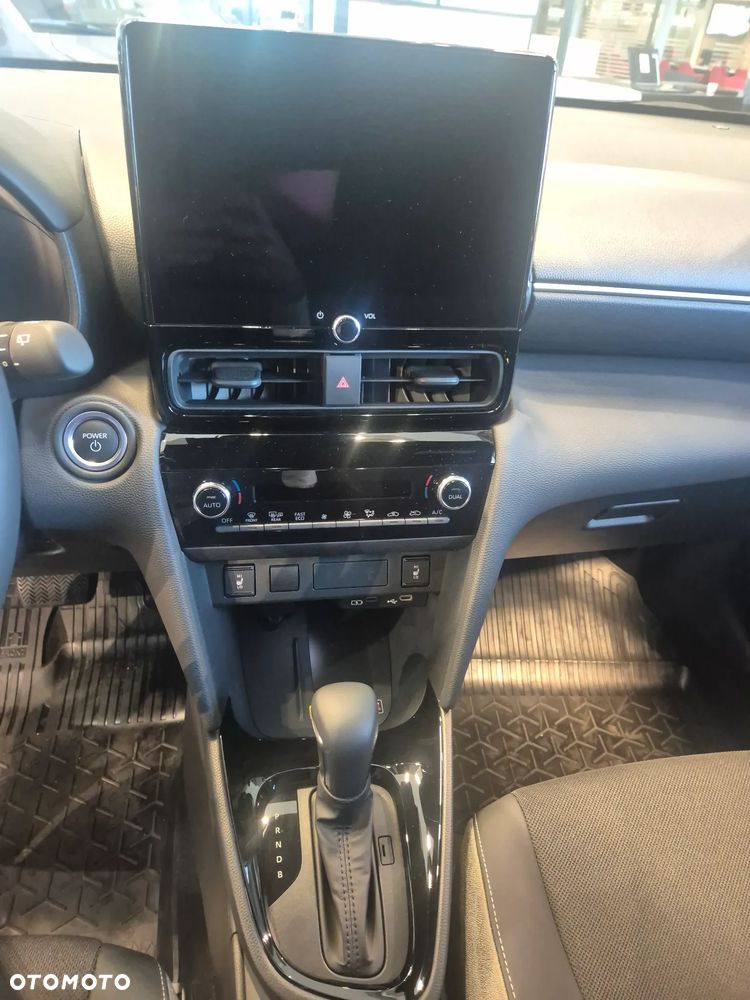 Toyota Yaris Cross Hybrid 1.5 Executive - 12