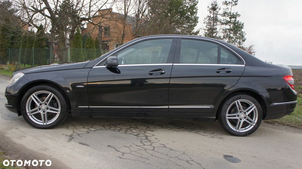 Mercedes-Benz Klasa C 180 Kompressor BlueEFFICIENCY - 10
