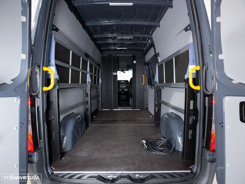 Mercedes-Benz E-SPRINTER STANDARD 55/47 KWH C/IVA - 13