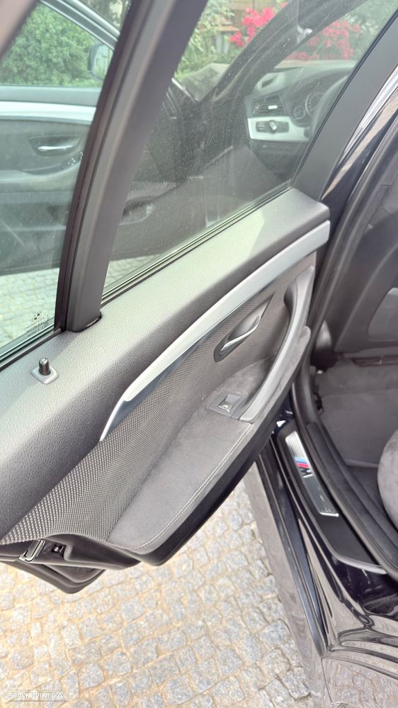 BMW 525 d Auto - 11