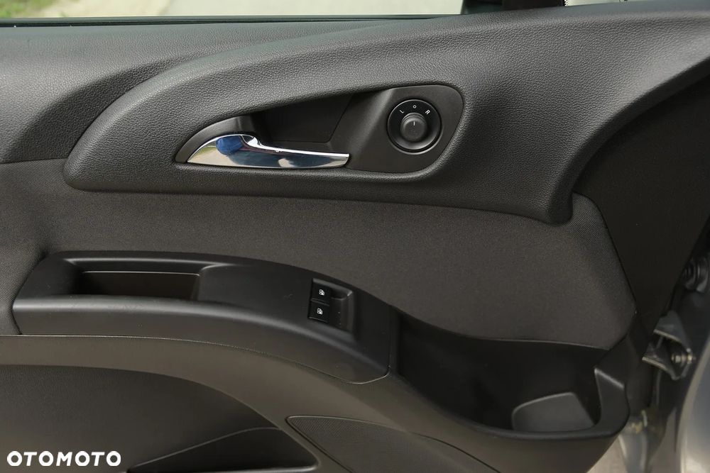 Opel Meriva 1.4 Style - 26