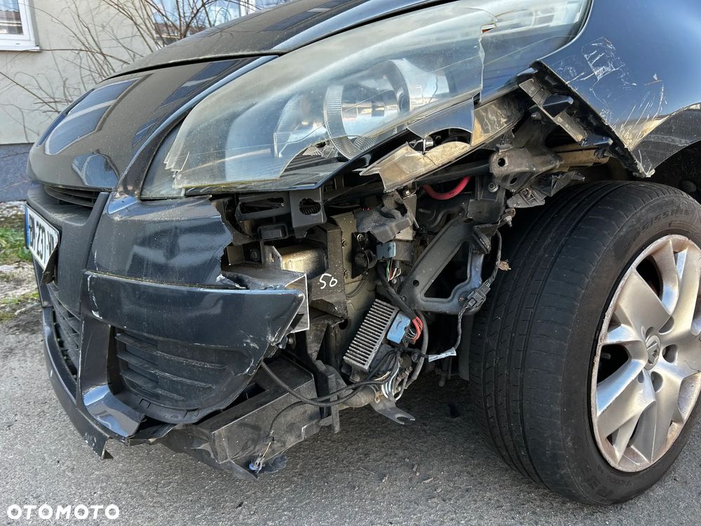 Renault Scenic - 8