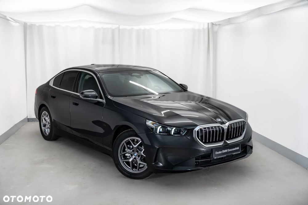 BMW Seria 5 520d mHEV - 13