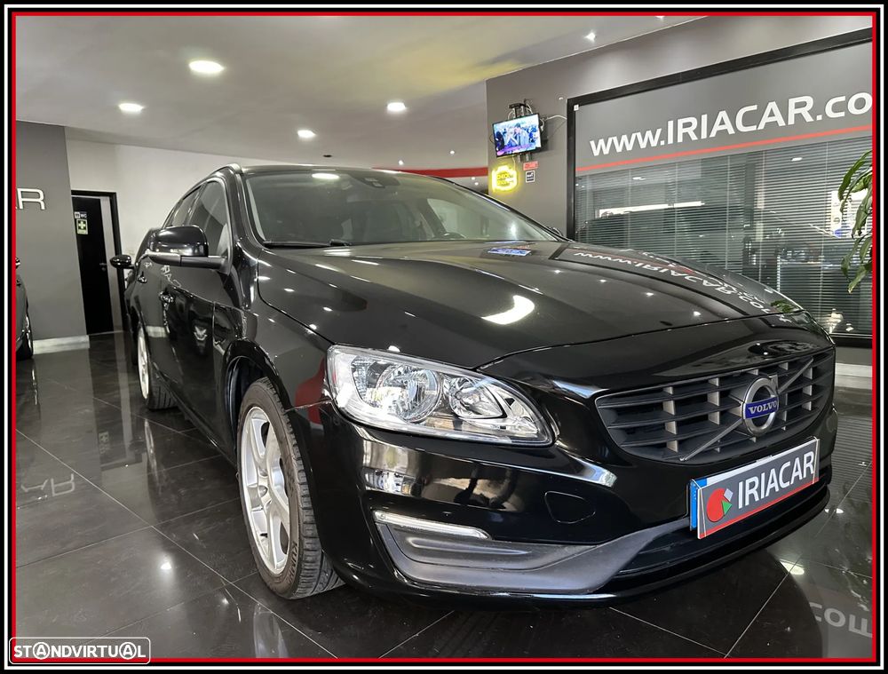 Volvo V60 2.0 D2 Momentum Drive - 1