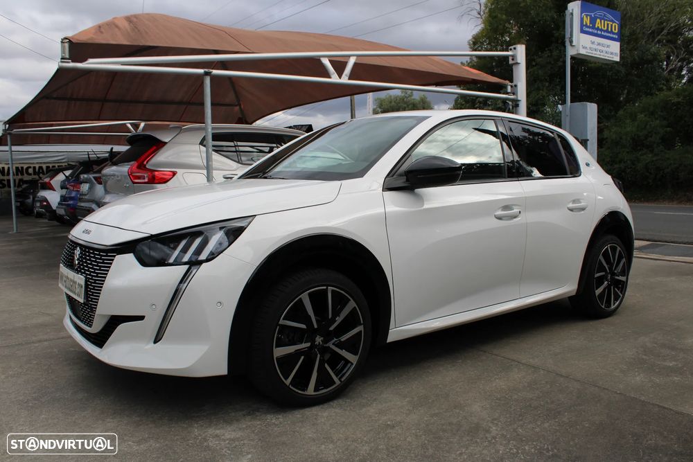 Peugeot e-208 50 kWh GT Line - 1